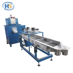 Pelletizer und Vibrationssieb in der Luftkühlungs-Extrusionslinie